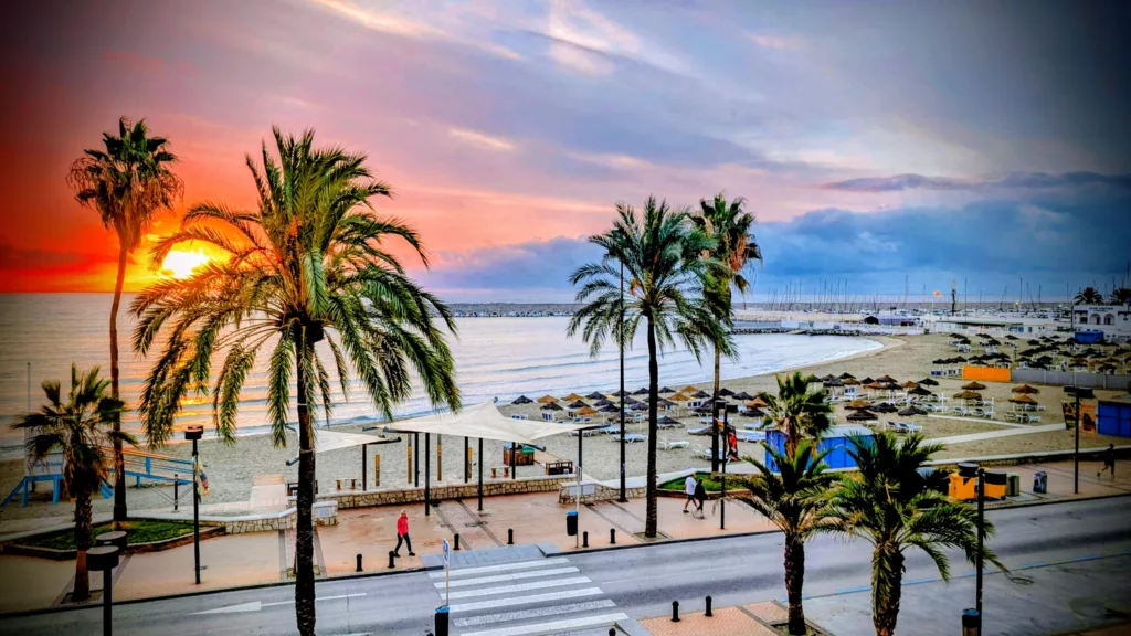 Fuengirola — private doctor service and home visits